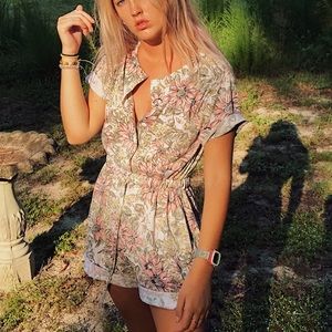 Vintage floral romper ✨